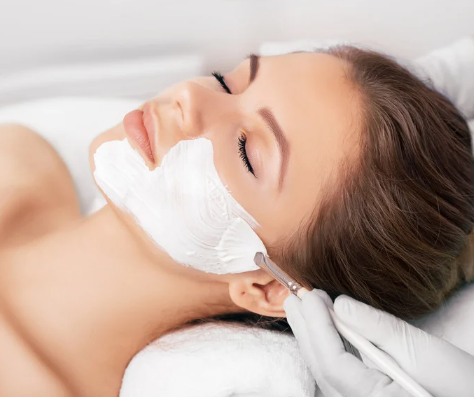 اموزش پاکسازی پوست و فشیال صورت